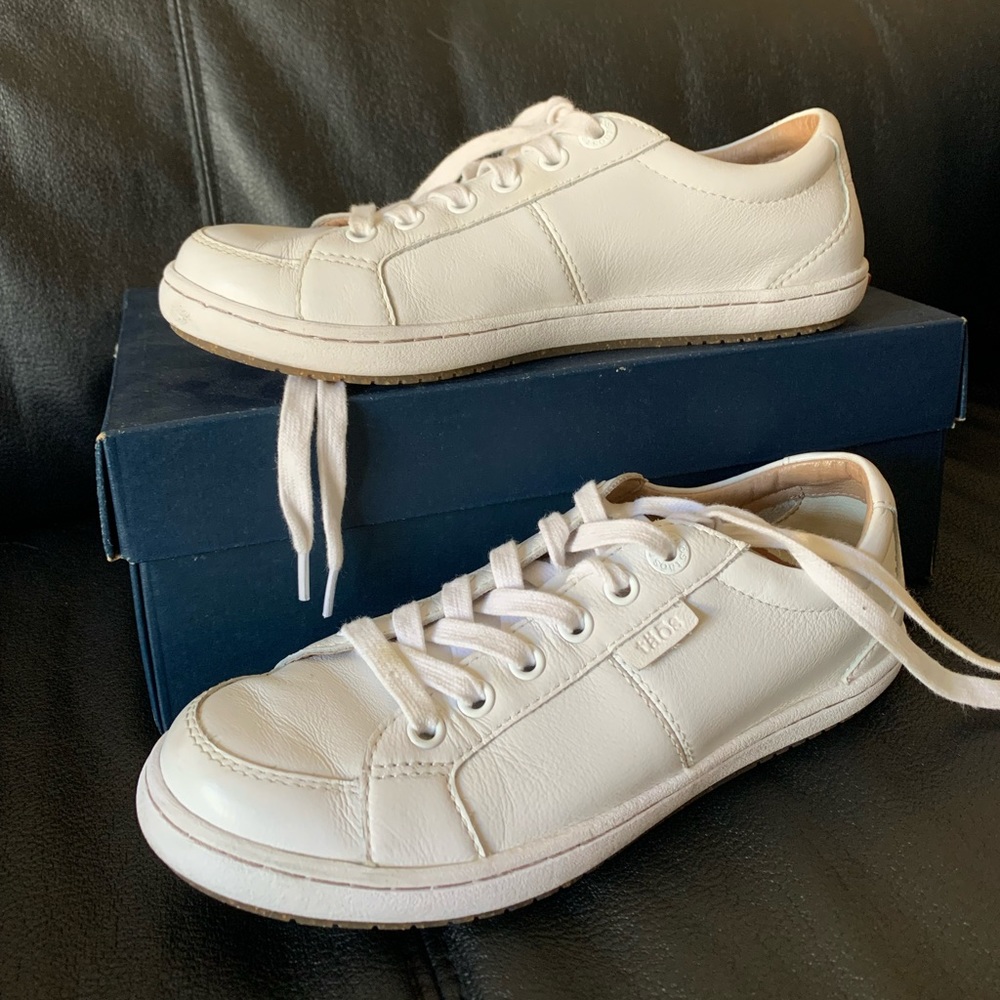 White Taos Casual Shoes